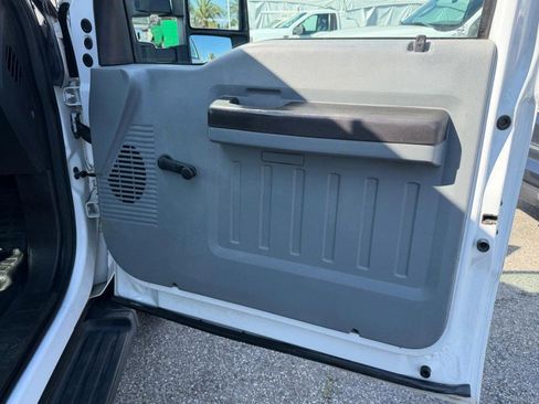 Used 2012 Ford F550 2WD Regular Cab Super Duty w/ Payload Upgrade Pkg image 41