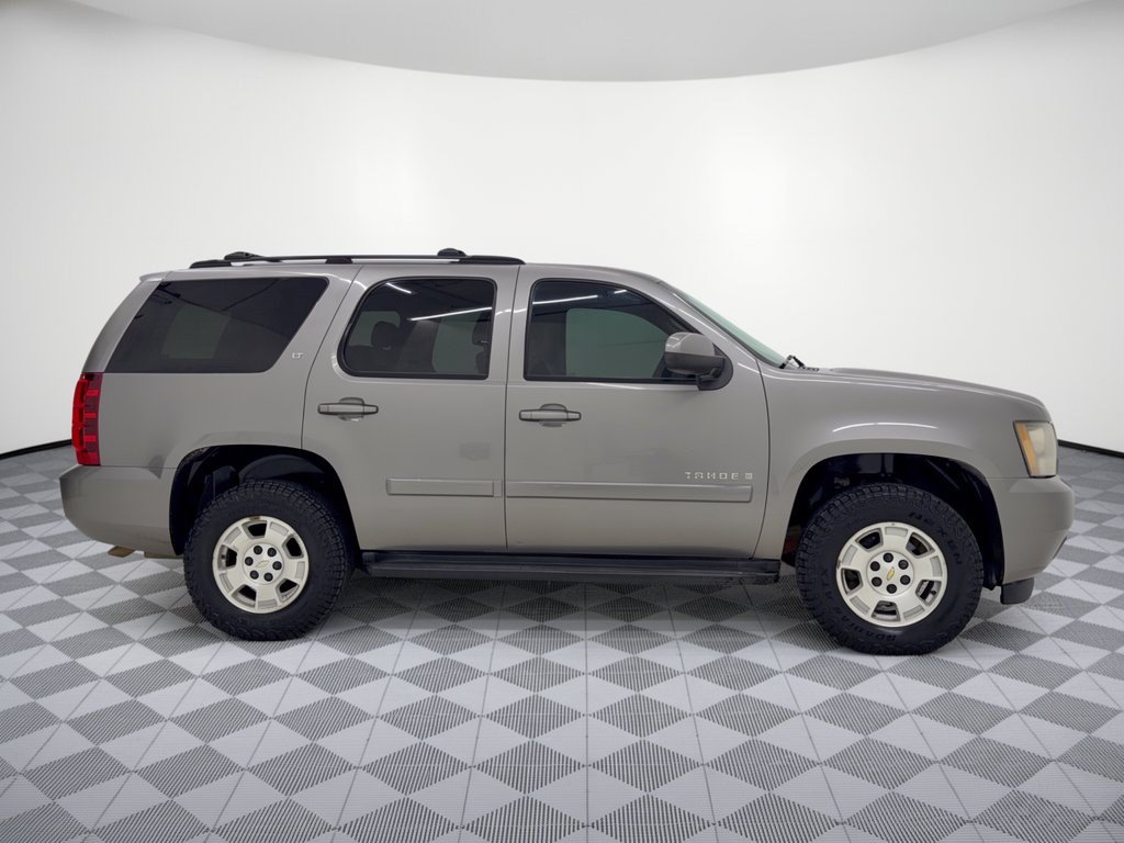 Used 2007 Chevrolet Tahoe LT w/ LT Preferred Equipment Group AWD/4WD image 8