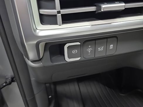New 2026 Hyundai Santa Fe SE FWD image 12