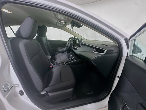 Used 2024 Toyota Corolla LE FWD image 29