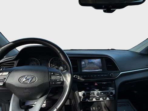 Used 2020 Hyundai Elantra Value Edition w/ Cargo Package (C1) FWD image 9