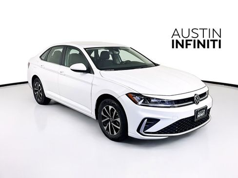 Used 2025 Volkswagen Jetta S image 1