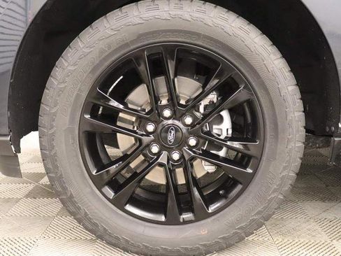 Certified 2023 Ford Expedition XLT image 7