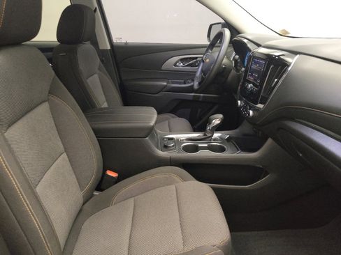 Used 2021 Chevrolet Traverse LS FWD image 21