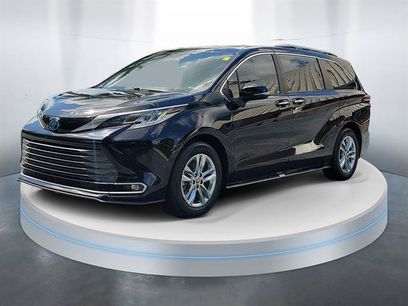Used 2023 Toyota Sienna Limited