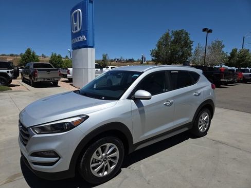 Used 2017 Hyundai Tucson SE w/ SE Popular Package 02 FWD image 1