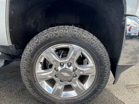 Used 2017 Chevrolet Silverado 2500 LTZ w/ Duramax Plus Package image 33