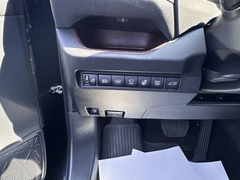 Used 2023 Toyota RAV4 Limited AWD/4WD image 20