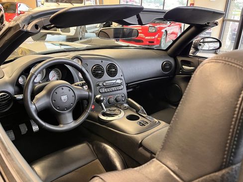 Used 2006 Dodge Viper SRT-10 RWD image 27