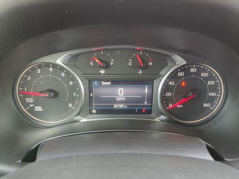 Used 2024 GMC Terrain SLE image 17