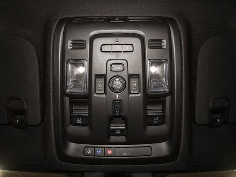Certified 2023 GMC Yukon XL Denali w/ Advanced Technology Package AWD/4WD image 37