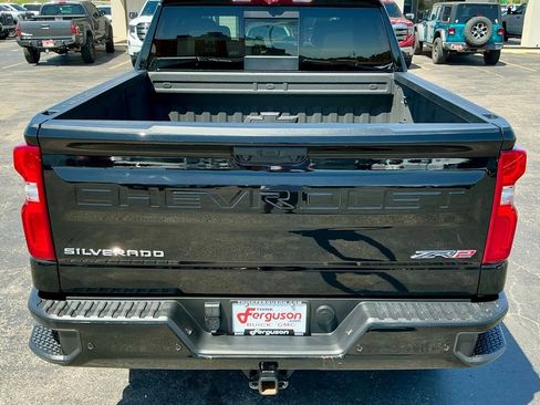 Used 2025 Chevrolet Silverado 1500 ZR2 w/ Technology Package AWD/4WD image 18