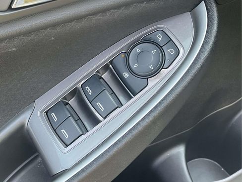 Used 2025 Chevrolet Malibu LT w/ LPO, Floor Liner Package FWD image 18