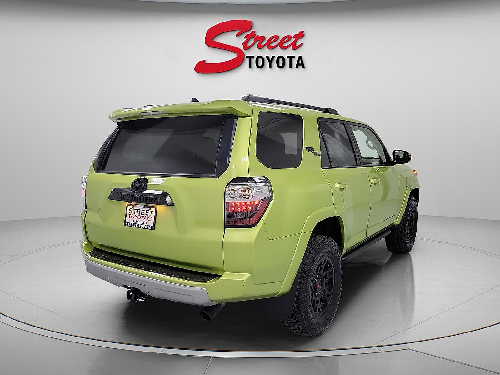Certified 2023 Toyota 4Runner TRD Off-Road Premium w/ Off Road Premium Plus Package AWD/4WD image 4