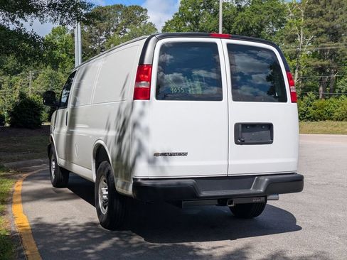 New 2026 Chevrolet Express 2500 w/ Driver Convenience Package RWD image 4