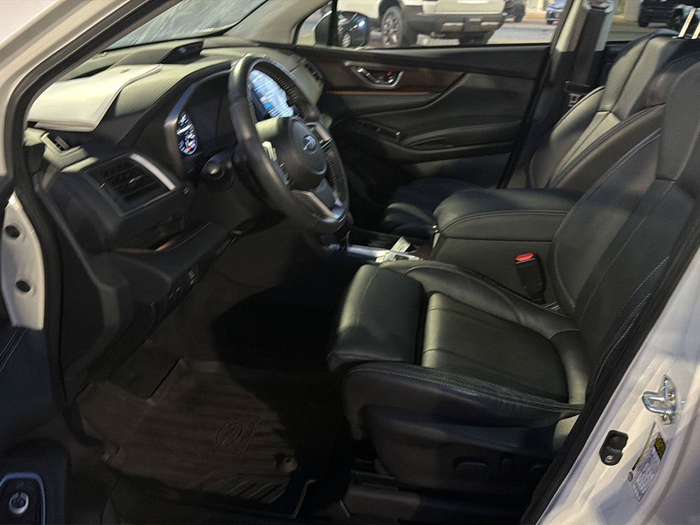 Used 2023 Subaru Ascent Touring AWD/4WD image 10