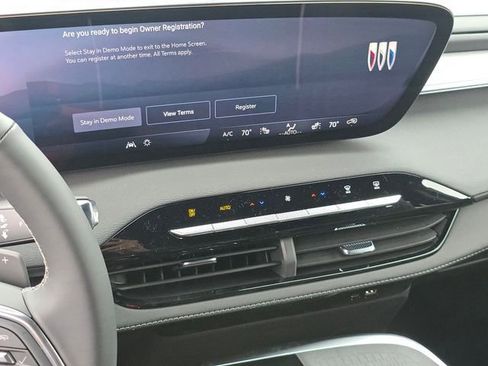 New 2026 Buick Enclave Preferred AWD/4WD image 9