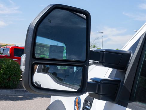 New 2026 Ford F550 4x4 Regular Cab Super Duty image 17