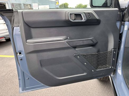Used 2025 Ford Bronco Badlands AWD/4WD image 9