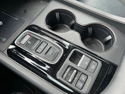 Used 2024 Honda Pilot EX-L image 17