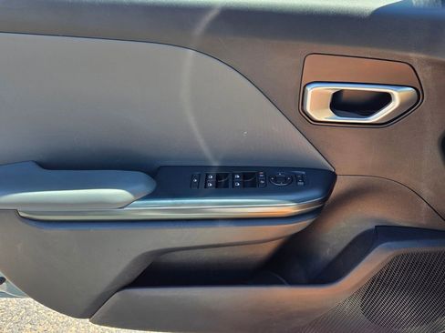 Used 2025 Kia K4 FWD image 29