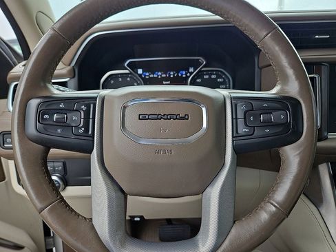 Used 2021 GMC Yukon XL Denali AWD/4WD image 30