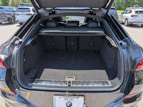 New 2027 BMW X6 xDrive40i w/ Climate Comfort Package AWD/4WD image 33