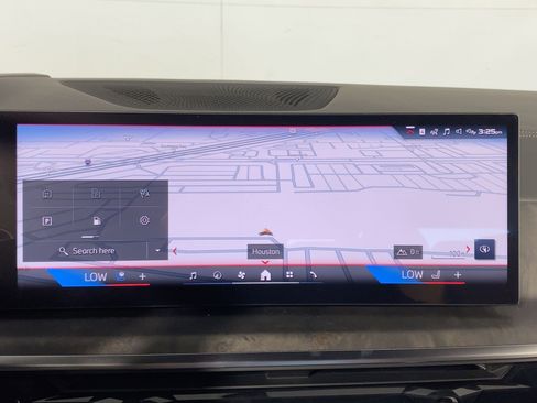 New 2026 BMW X7 M60i image 25