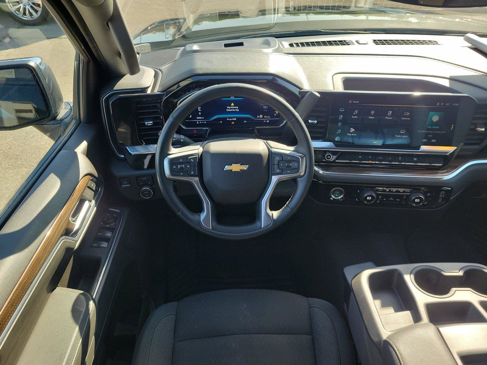 Used 2023 Chevrolet Silverado 1500 LT AWD/4WD image 9