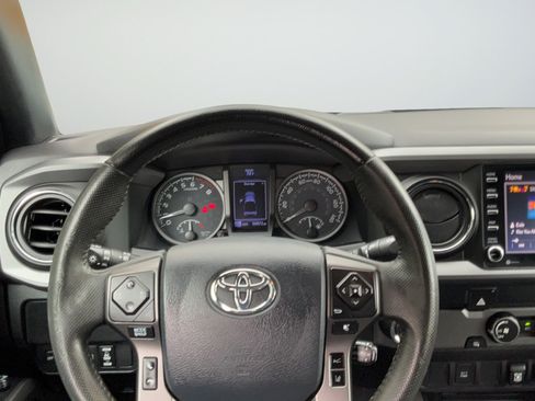 Used 2020 Toyota Tacoma TRD Sport RWD image 14