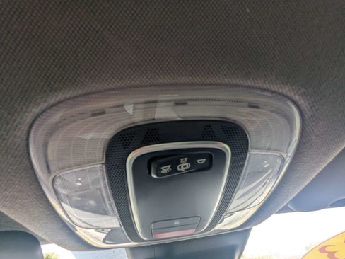 Used 2023 Hyundai Elantra SEL w/ Preferred Accessory Package FWD image 24