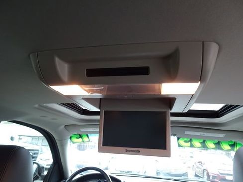 Used 2013 Cadillac Escalade EXT Premium image 22