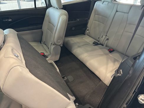 Used 2018 Honda Pilot Elite image 35