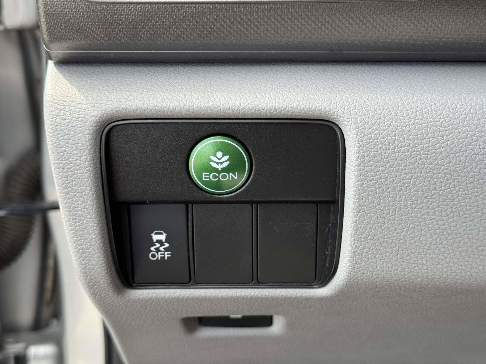Used 2013 Honda Accord LX image 16