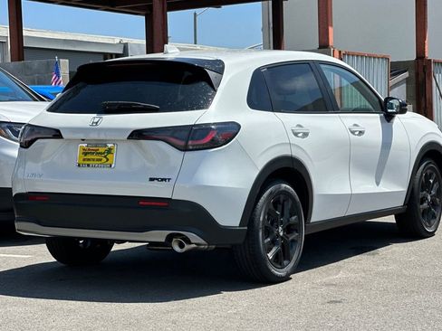 New 2025 Honda HR-V Sport image 3