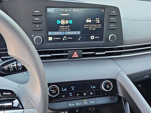 Used 2023 Hyundai Elantra SEL FWD image 14