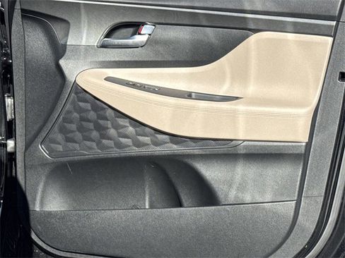 Used 2023 Hyundai Santa Fe SEL image 14