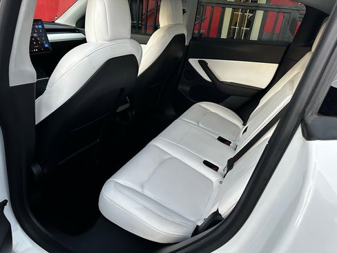 Used 2022 Tesla Model Y Performance image 29