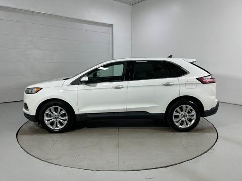 Used 2020 Ford Edge Titanium AWD/4WD image 22