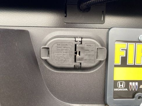 New 2025 Toyota Tacoma TRD Off-Road image 19