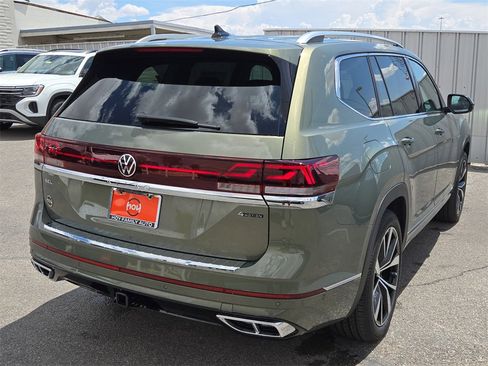 New 2025 Volkswagen Atlas SEL Premium R-Line image 10