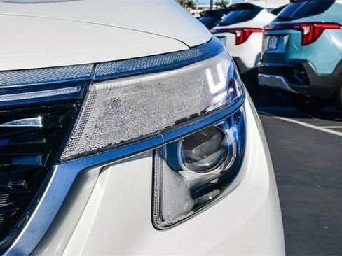 Certified 2023 Kia Seltos S image 10