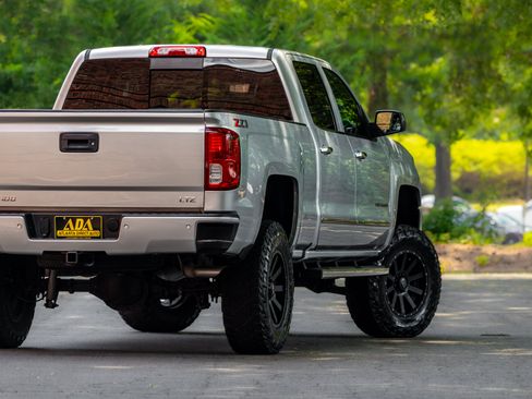 Used 2018 Chevrolet Silverado 1500 LTZ Z71 w/ LTZ Plus Package AWD/4WD image 30