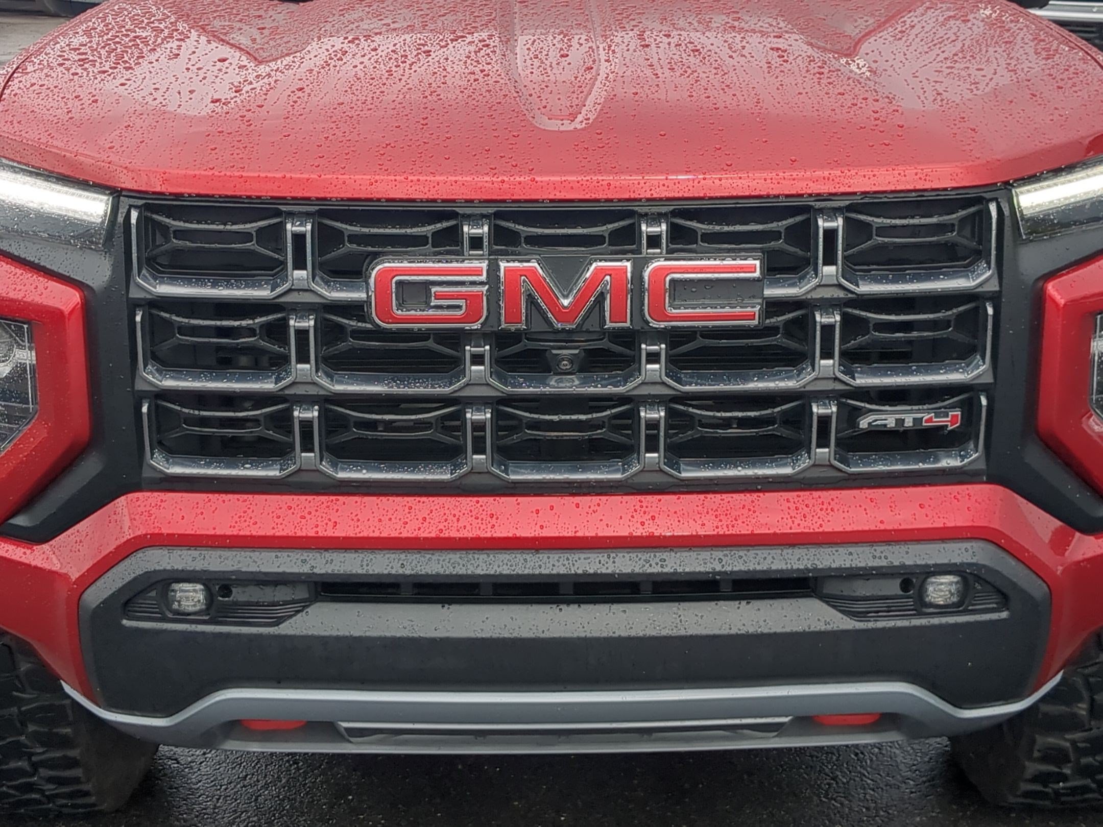 Used 2024 GMC Canyon AT4 w/ AT4 Premium Package AWD/4WD image 9