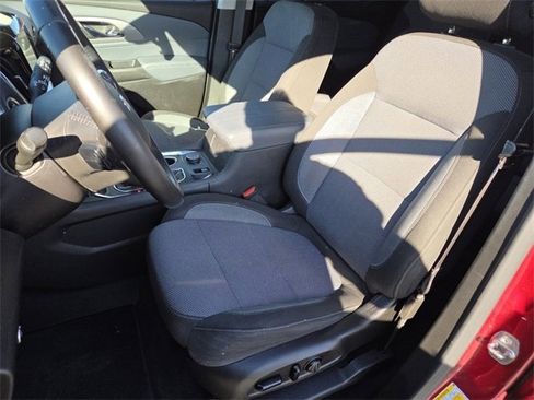 Used 2019 Chevrolet Traverse LT image 30