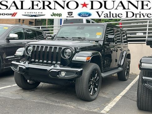 Used 2022 Jeep Wrangler Unlimited Sahara AWD/4WD image 1