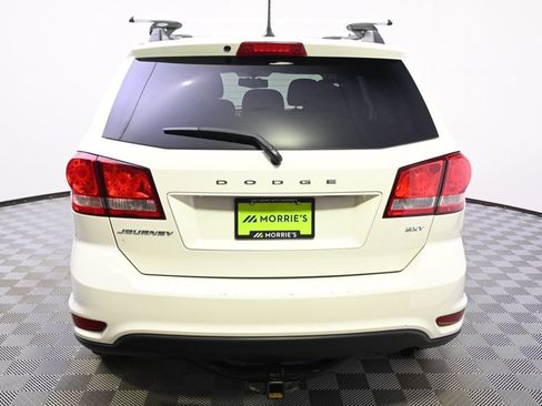Used 2017 Dodge Journey SXT image 5