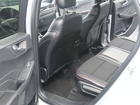 Used 2025 Ford Escape ST-Line FWD image 17