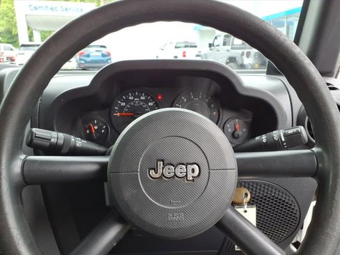 Used 2008 Jeep Wrangler X AWD/4WD image 18