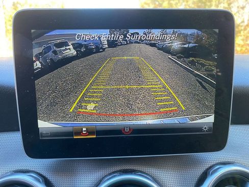 Used 2019 Mercedes-Benz GLA 250 4MATIC image 21